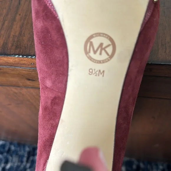 Michael Kors burgundy suede gold studded pumps - Picture 4 of 6